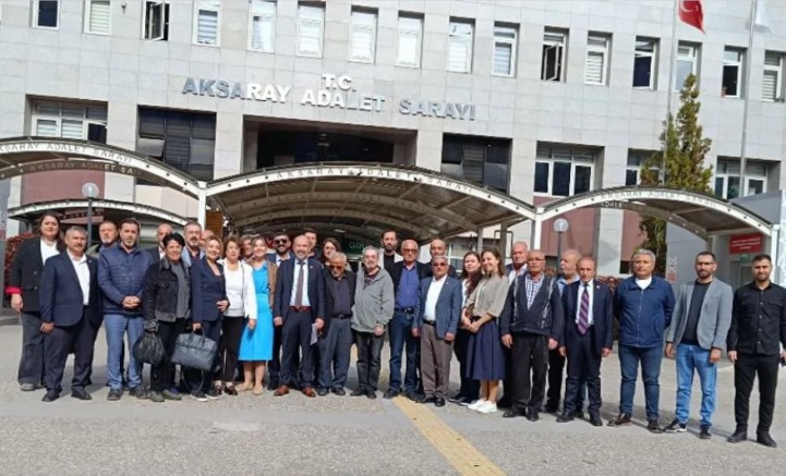 CHP İl Başkanı Bilal Özdemir mazbatasını aldı