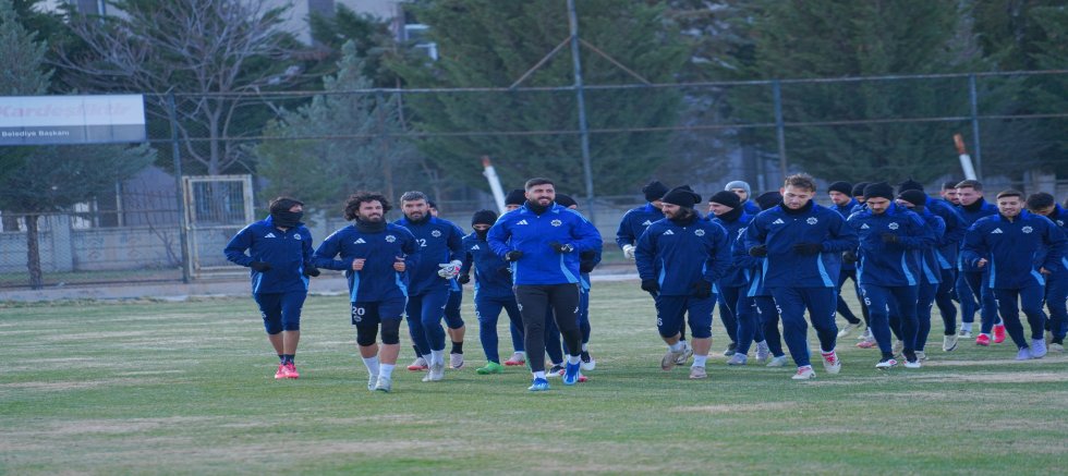AKSARAYSPOR KRİTİK ANKARA DEMİRSPOR MAÇINA ODAKLANDI