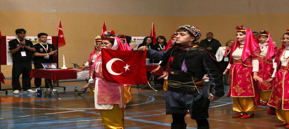 Hazım Kulak Anadolu Lisesinde bilim şöleni!