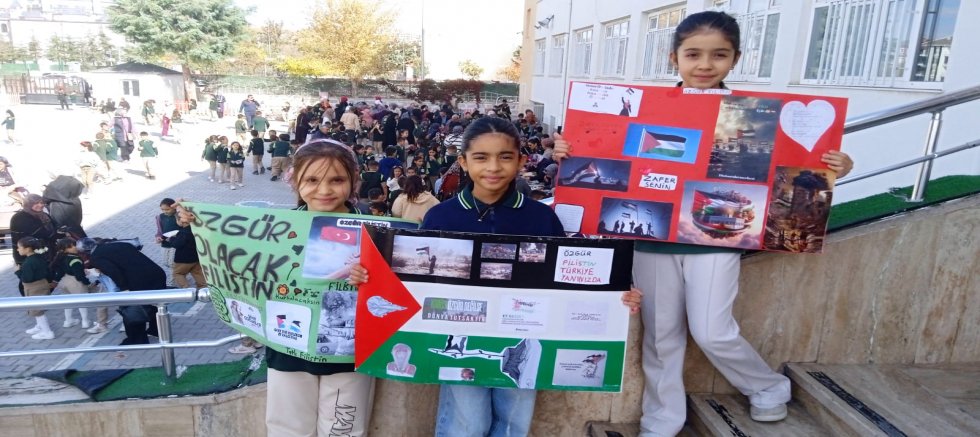 İlkokul öğrencilerinden Gazze’ye destek kermesi!