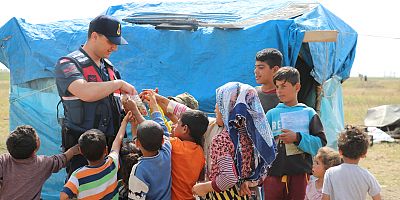 Jandarma, mevsimlik tarım işçilerine KADES’i anlattı